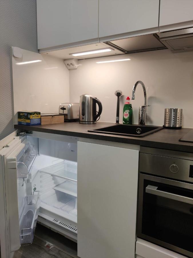 Alexi Apartments - Newly Renovated Apt In The Heart Of The City Near To Railway Station And Nokia Arena Tampere Zewnętrze zdjęcie